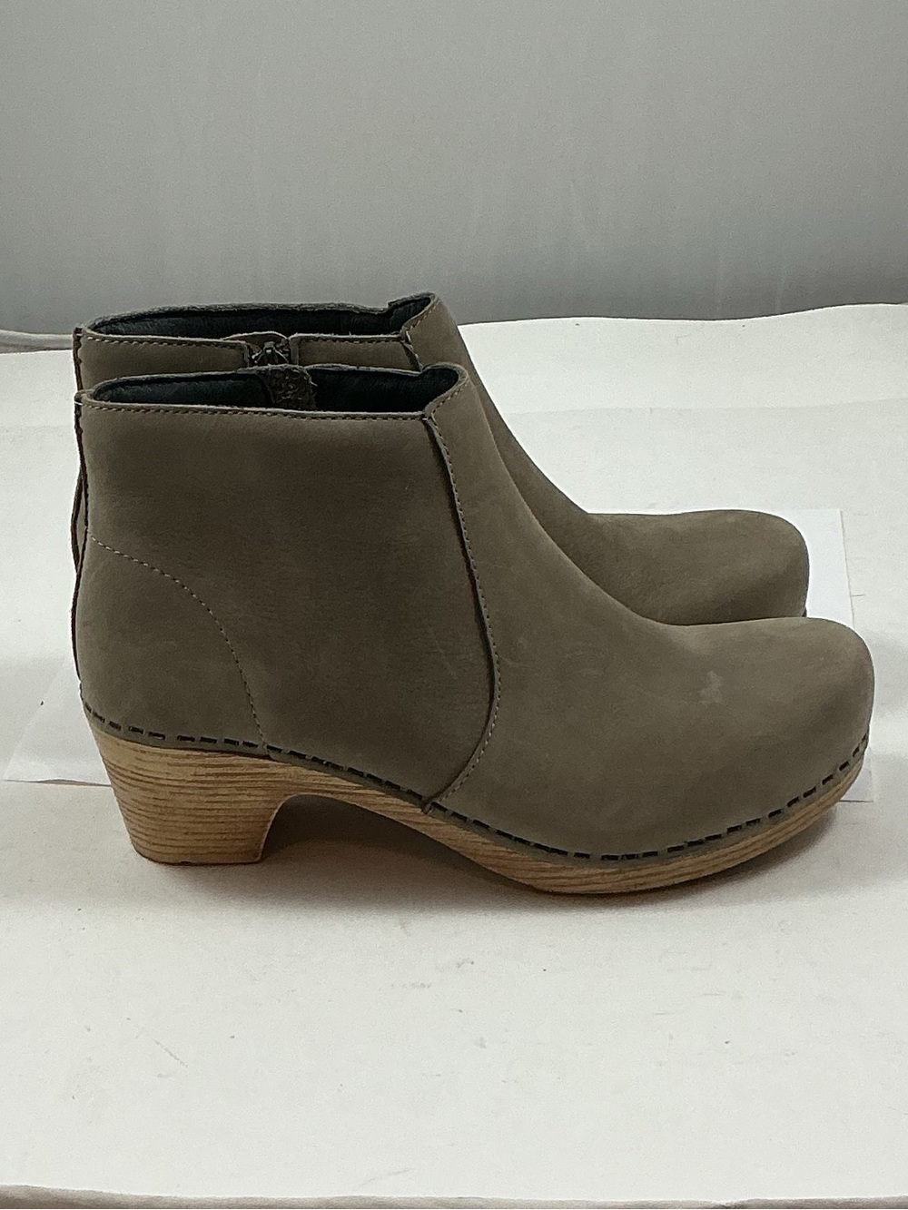 Dansko Maria Taupe Ankle Boots Booties Size 36 - 5.5 - 6